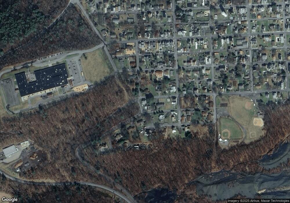 1552 W Nelson St, Coal Township, PA 17866 - photo 1