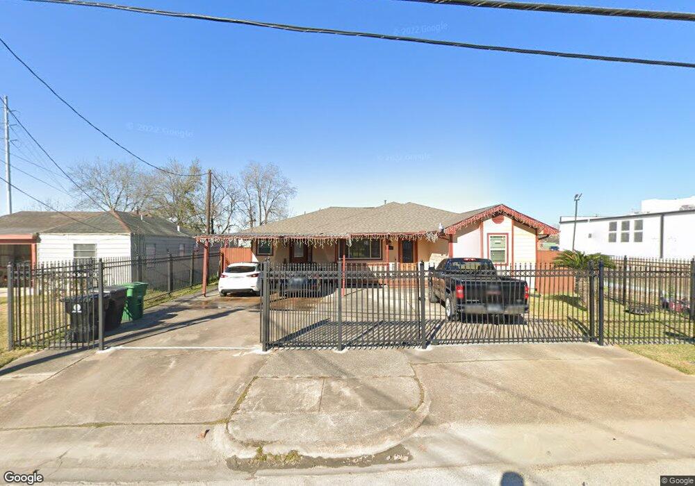 7215 Fairway Dr, Houston, TX 77087 - photo 1
