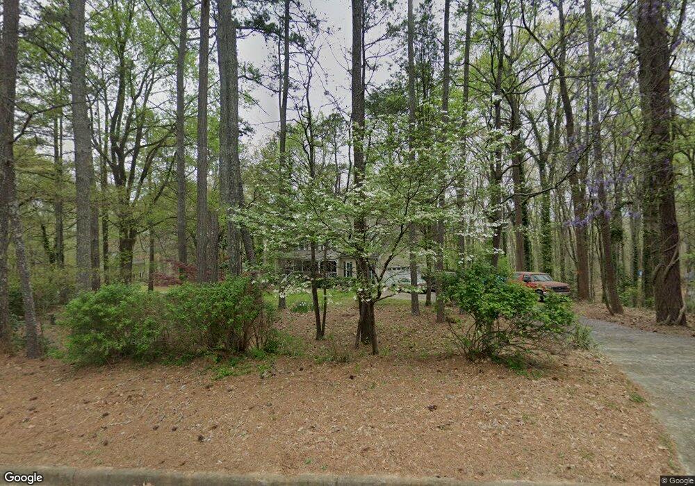 1055 Applecross Dr, Roswell, GA 30075 - photo 1