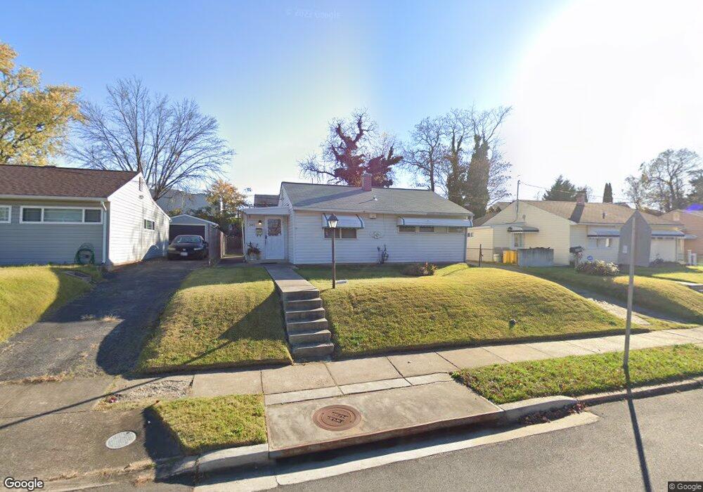 2411 Alma Rd, Halethorpe, MD 21227 - photo 1