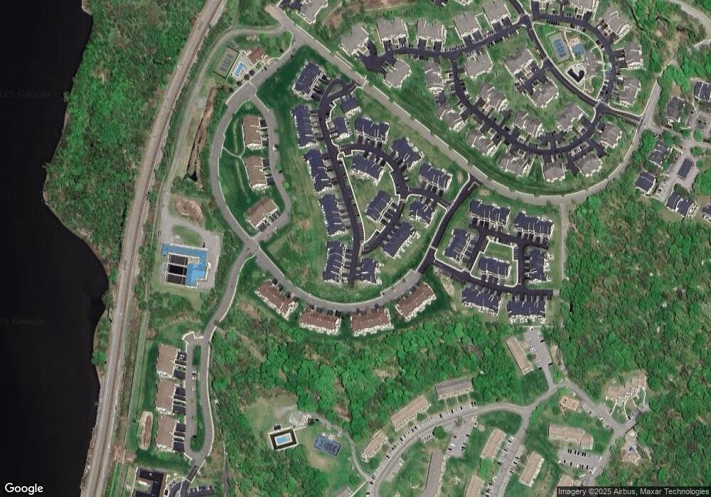 52 Champlain Way unit 68, Beacon, NY 12508 - photo 1