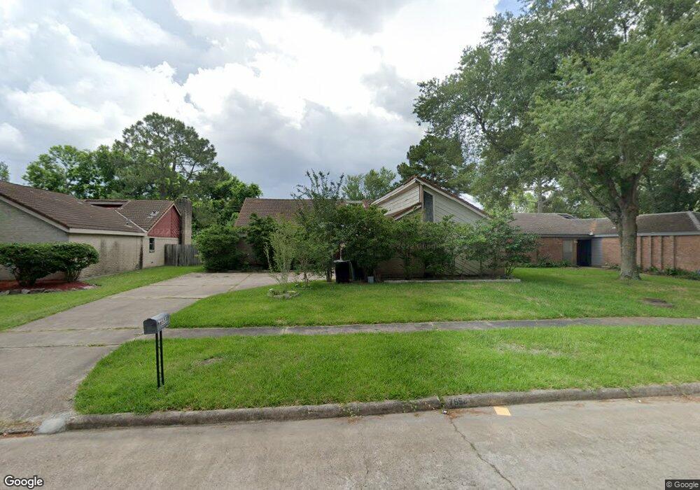 7658 Athlone Dr, Houston, TX 77088 - photo 1