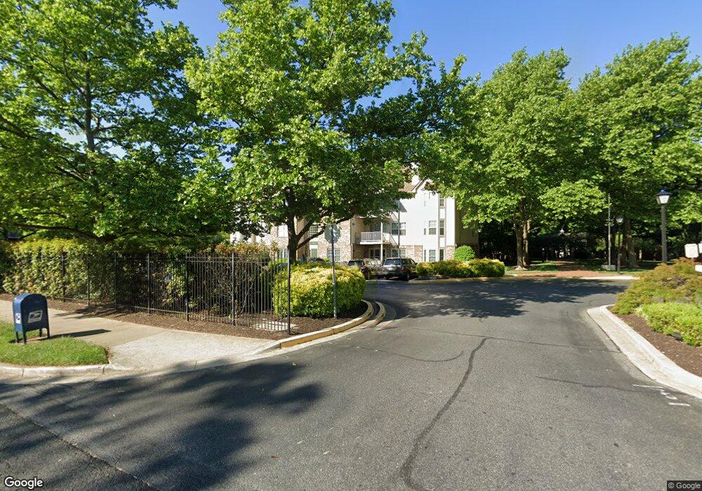 9815 Lake Pointe Ct unit 101, Upper Marlboro, MD 20774 - photo 1