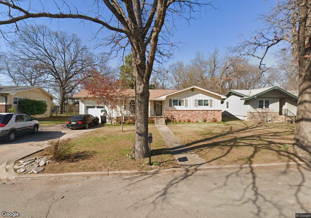 323 Tanglewood Dr, Tahlequah, OK 74464 - photo 1