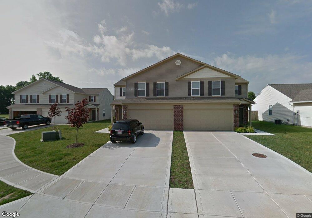 1049 Taurus Ct, Franklin, IN 46131 - photo 1