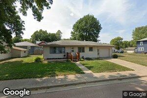 303 N Main St, Viborg, SD 57070