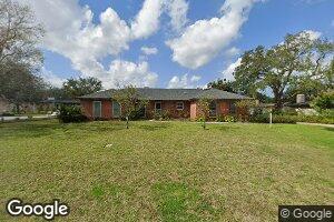 920 Lake Forest Rd, Clearwater, FL 33765