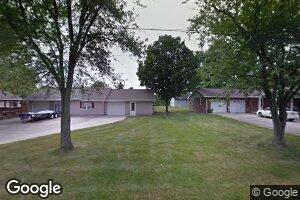207 W 5th St, Waynesville, IL 61778