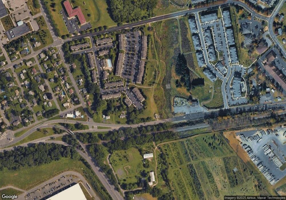 135 Limerick Ln unit 135, Phillipsburg, NJ 08865 - photo 1