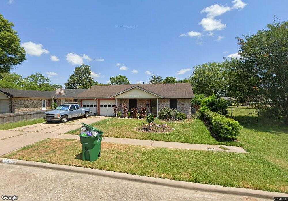 9751 Santa Monica Blvd, Houston, TX 77089 - photo 1