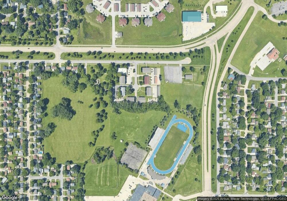 1131 Tiffany Place unit 5, Waterloo, IA 50701 - photo 1