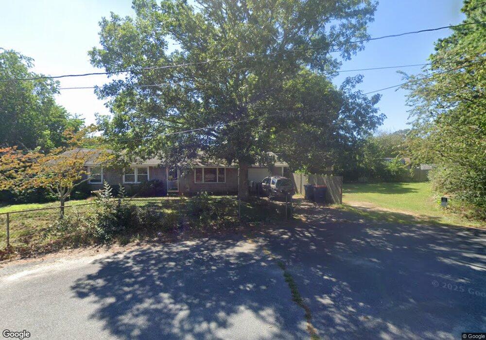 10 Suzanne Cir, Wareham, MA 02571 - photo 1