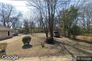 1320 13th Ave S, Columbus, MS 39701
