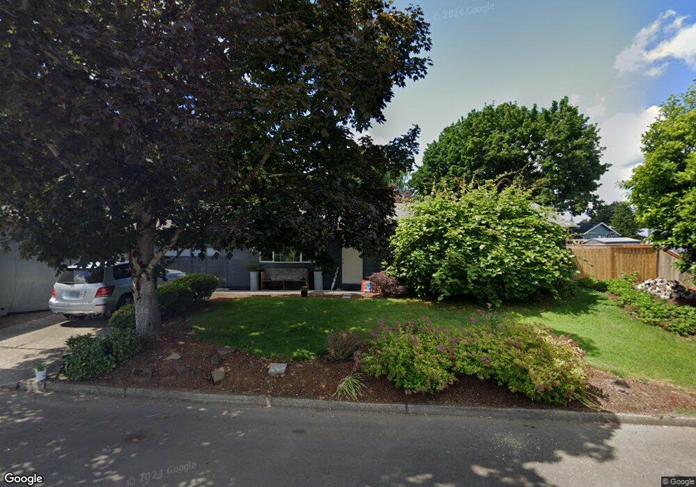 890 NW 6th Ave, Canby, OR 97013 - photo 1