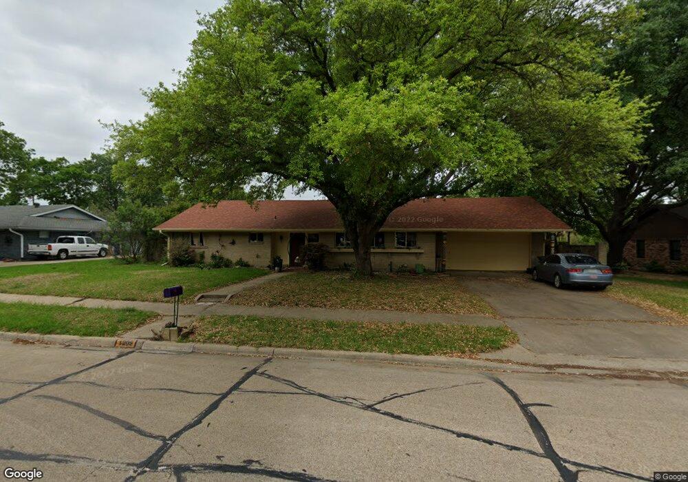 1209 Williamsburg Dr, Ennis, TX 75119 - photo 1