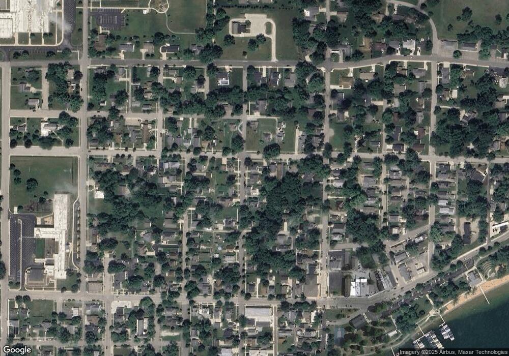 464 Lakeview St, Culver, IN 46511 - photo 1