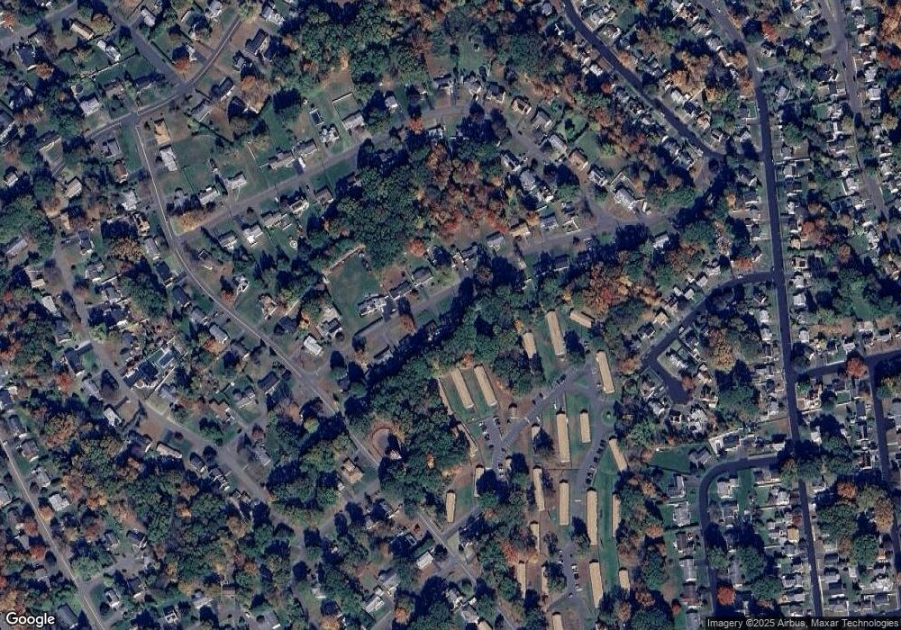 102 Birch Ln, Naugatuck, CT 06770 - photo 1