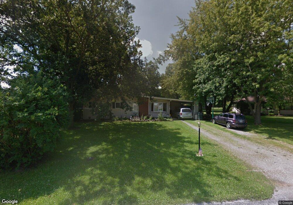 1749 Poinsettia Dr, Lima, OH 45806 - photo 1