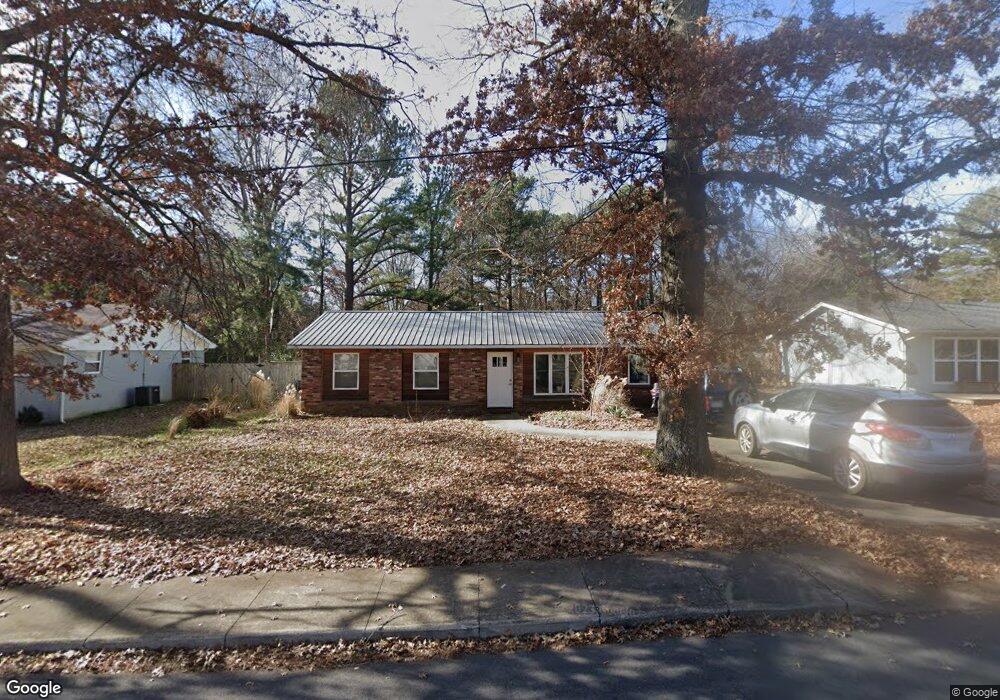 905 S Wood Ave, Fayetteville, AR 72701 - photo 1