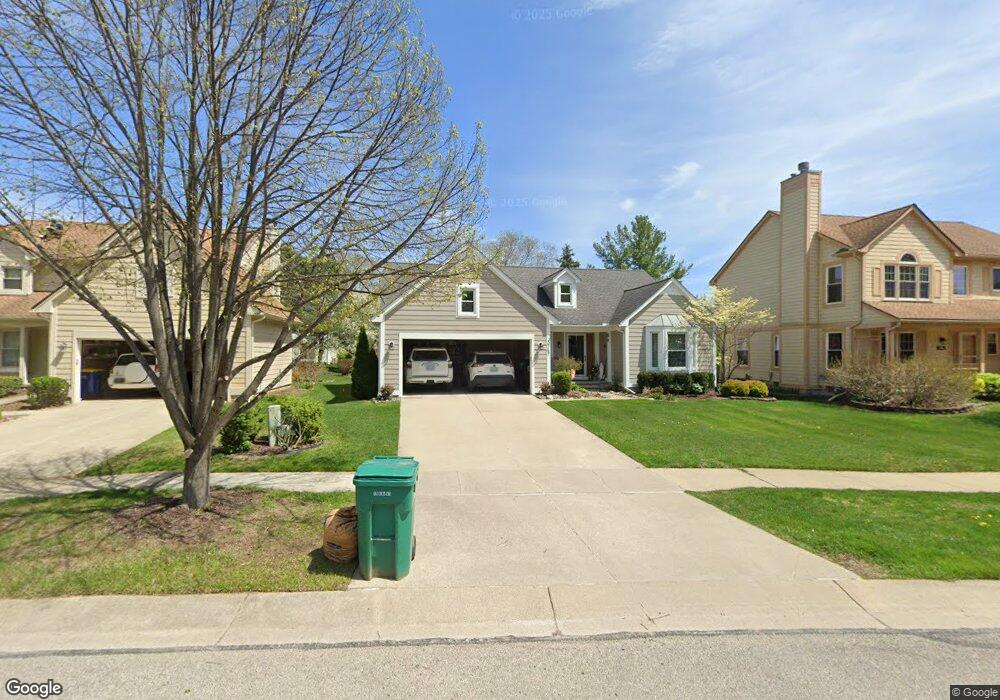 3747 Eaton Gate Ln, Auburn Hills, MI 48326 - photo 1