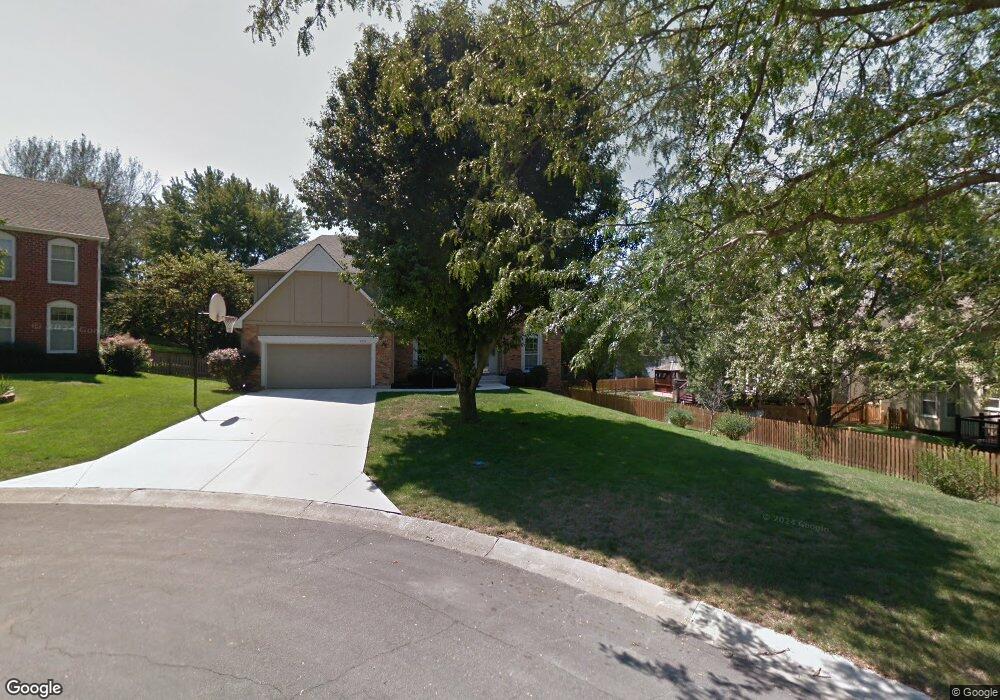 8347 Acuff Ln, Lenexa, KS 66215 - photo 1