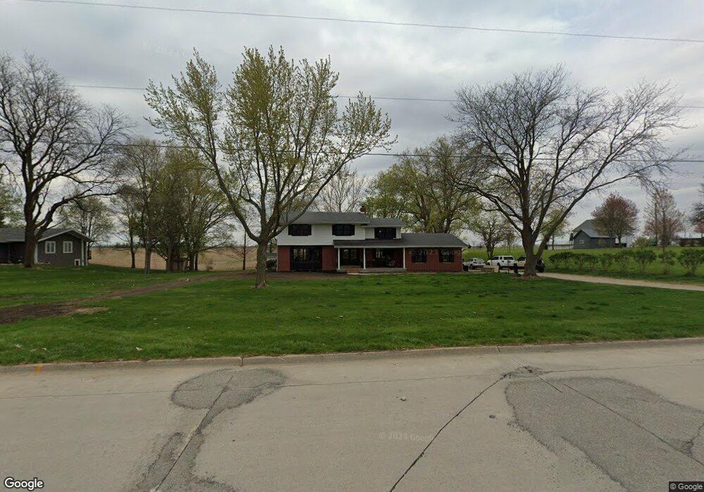 907 S 20th Ave W, Newton, IA 50208 - photo 1