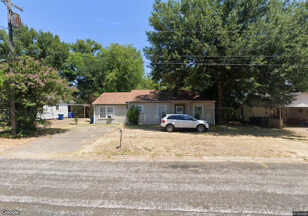 911 Leach St, Kilgore, TX 75662 - photo 1