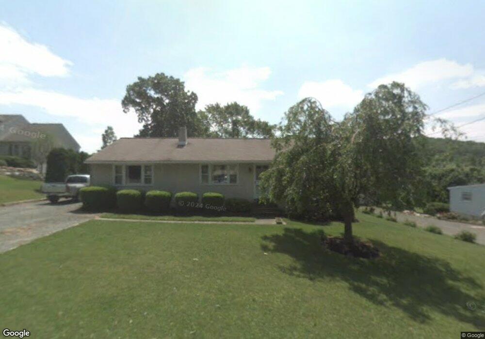 895 Englesville Hill Rd, Boyertown, PA 19512 - photo 1