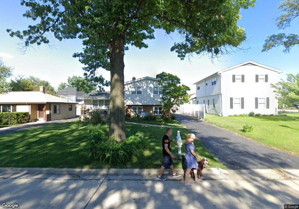 639 N Indiana St, Elmhurst, IL 60126 - photo 1