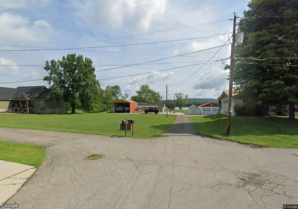 1951 Lincoln Ave, Greenup, KY 41144 - photo 1