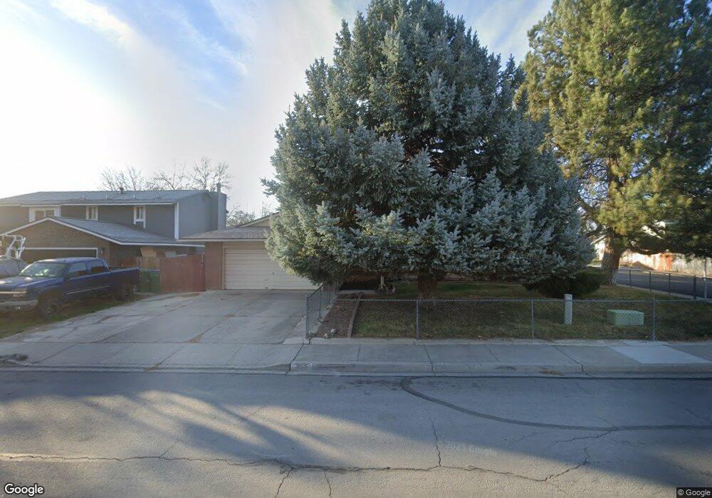 915 E York Way, Sparks, NV 89434 - photo 1