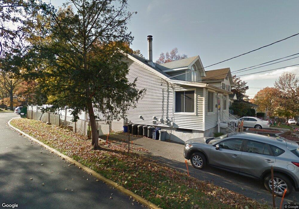 964 Slocum Ave, Ridgefield, NJ 07657 - photo 1