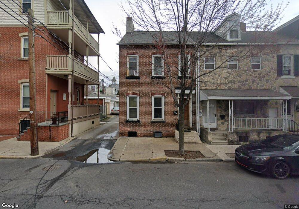 831 W Gordon St, Allentown, PA 18102 - photo 1