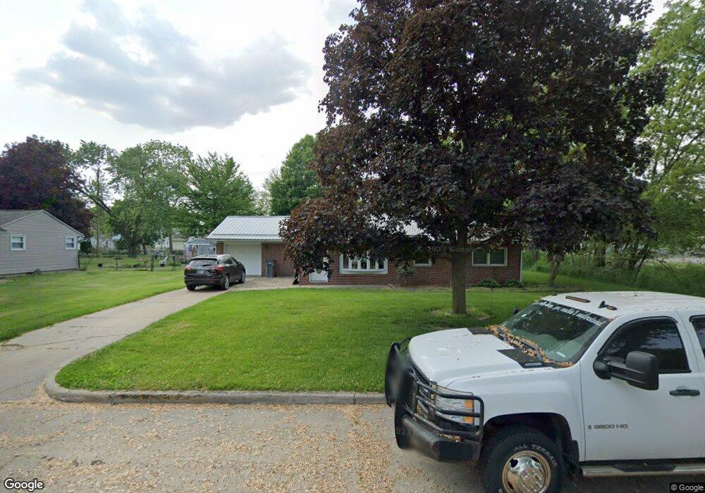 802 N Elm St, Nappanee, IN 46550 - photo 1