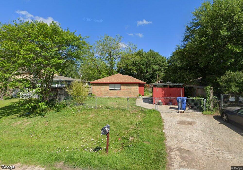 536 Foster St, Tomball, TX 77375 - photo 1