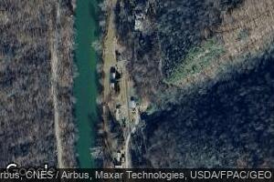 207 Cherokee Dr, Clay, WV 25043