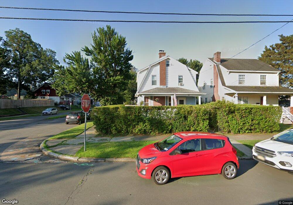 52 109th St, Troy, NY 12182 - photo 1