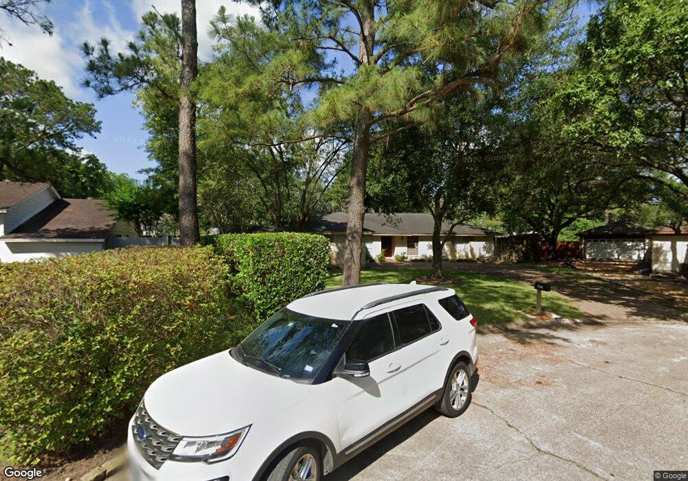 704 Penn Dr, Friendswood, TX 77546 - photo 1