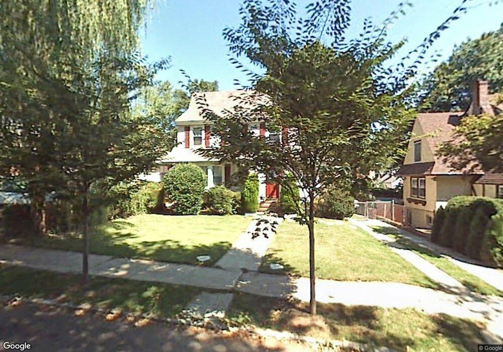 221 Burbank Ave, Staten Island, NY 10306 - photo 1