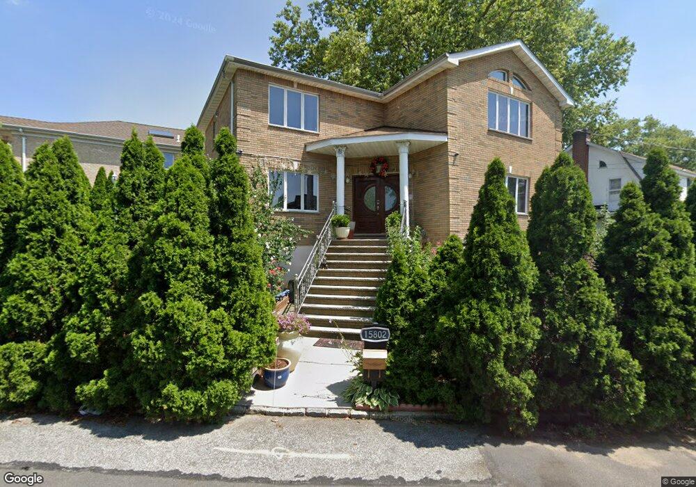 15802 Riverside Dr, Whitestone, NY 11357 - photo 1