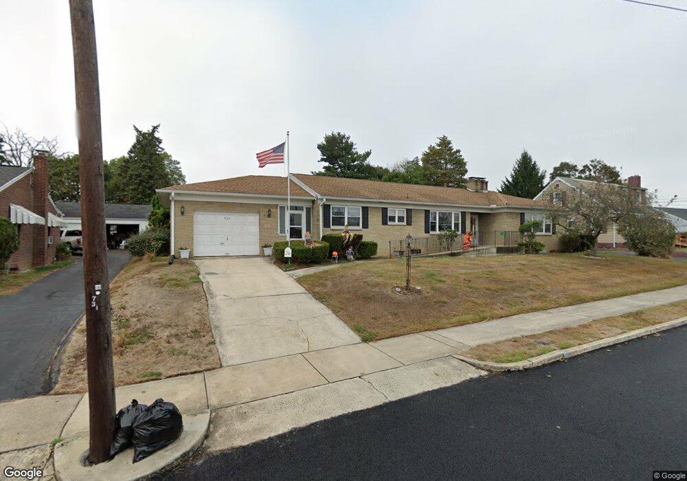 765 Blanchard Ave, Chambersburg, PA 17201 - photo 1