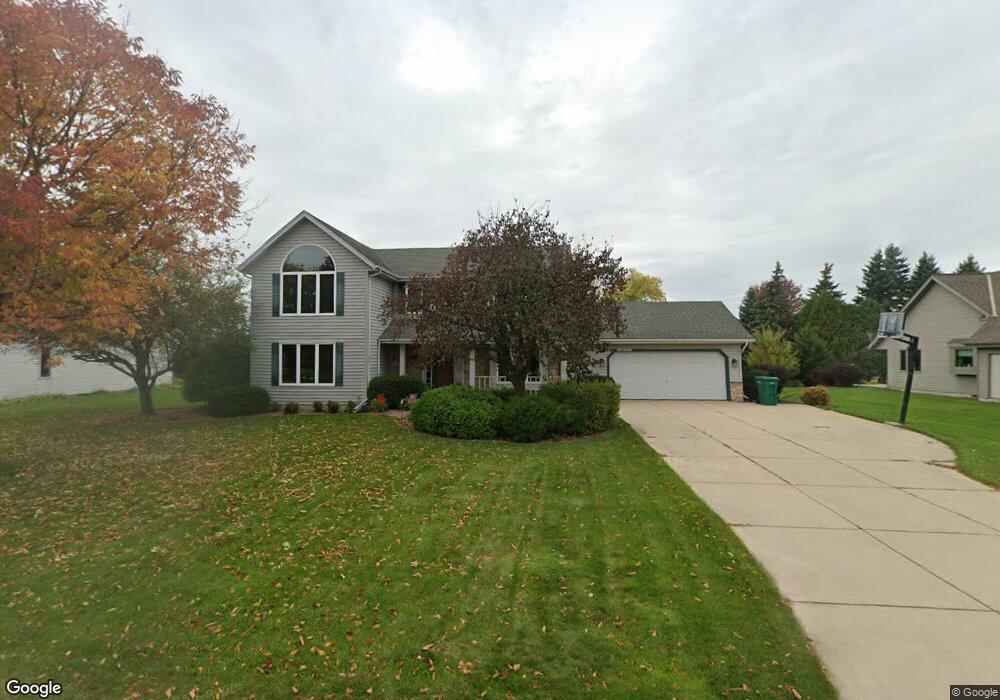 W166N10241 Calico Ln, Germantown, WI 53022 - photo 1