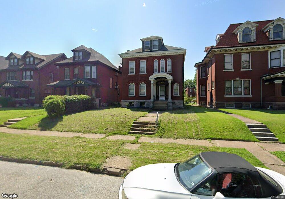 4540 Holly Ave, Saint Louis, MO 63115 - photo 1