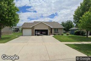 900 Birdie Dr, Dell Rapids, SD 57022