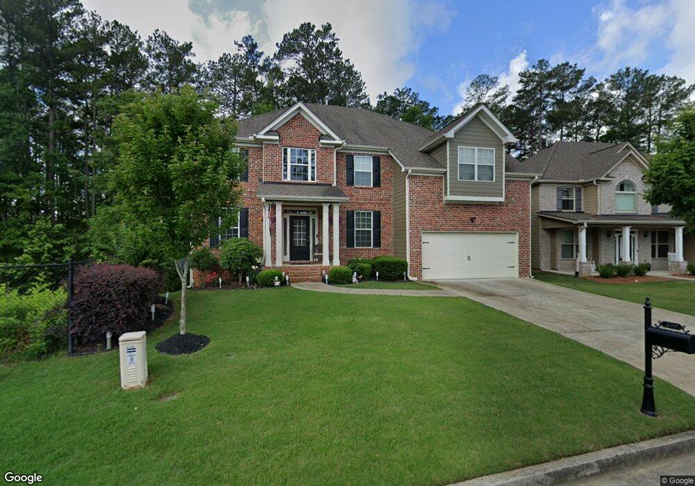 196 Clubhouse Crossing unit 150, Acworth, GA 30101 - photo 1