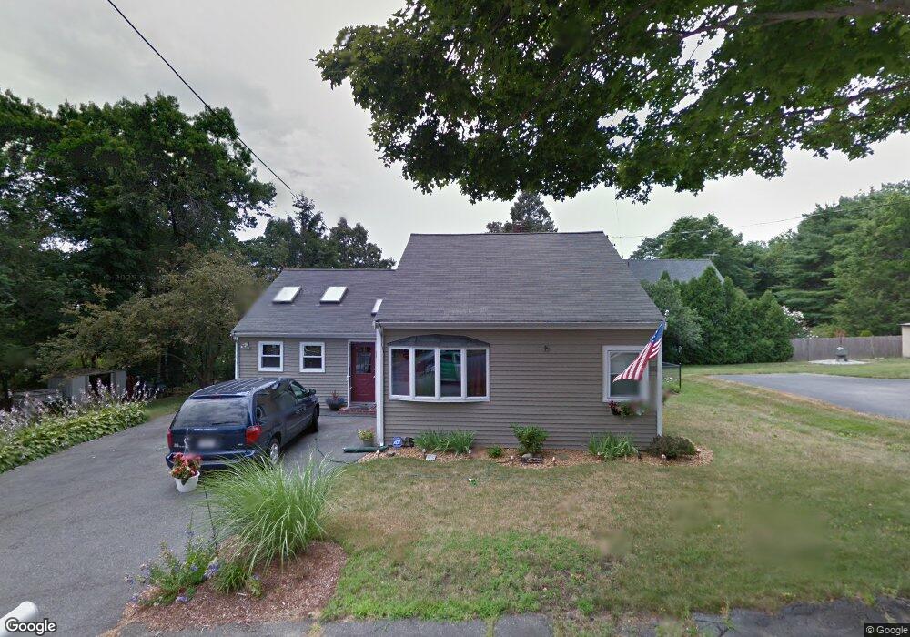 2 Phillips St, Woburn, MA 01801 - photo 1