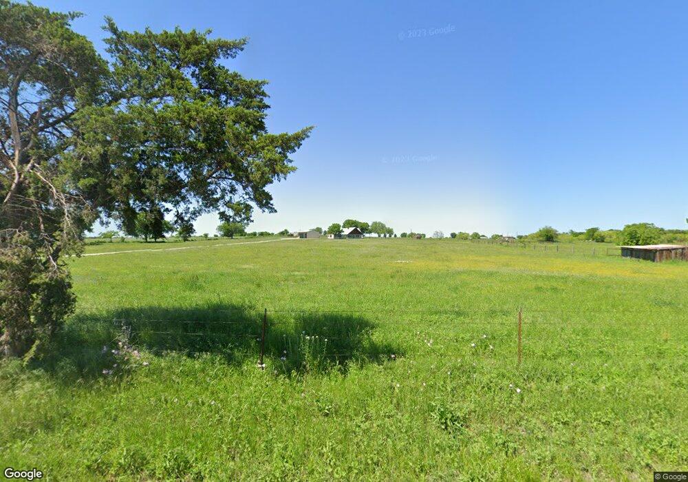 1905 E Spring Creek Rd, Gainesville, TX 76240 - photo 1