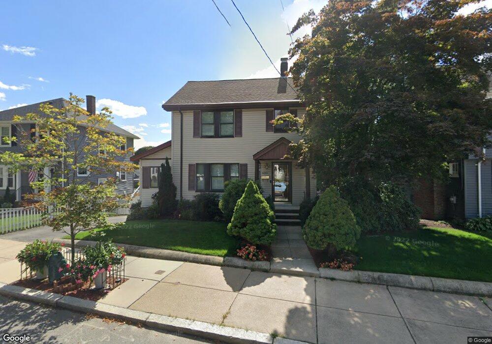 680 Lagrange St, West Roxbury, MA 02132 - photo 1