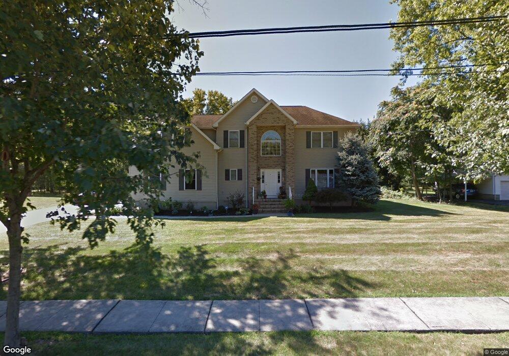 981 Gates Ave, Piscataway, NJ 08854 - photo 1