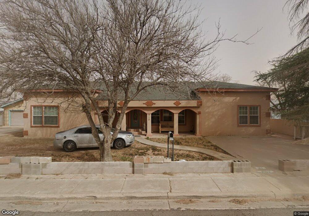 712 E Dunnam St, Hobbs, NM 88240 - photo 1